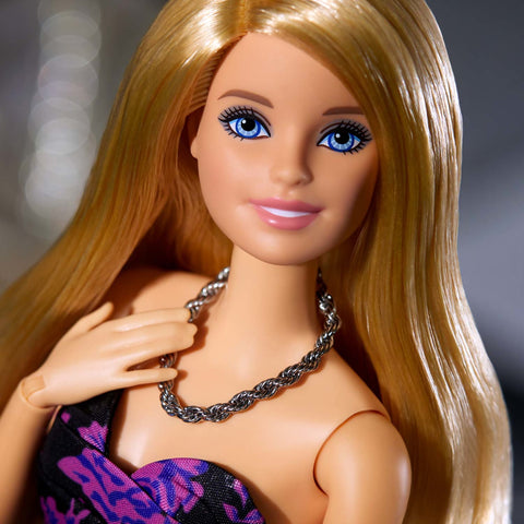 @BarbieStyle Fashion Studio & Doll Set